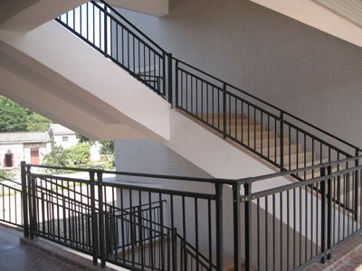 楼梯护栏