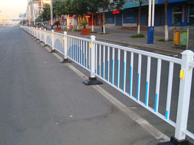 道路隔离护栏